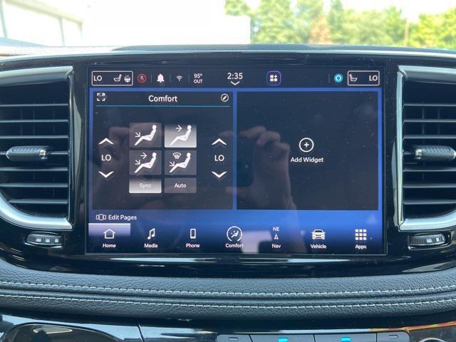 used 2023 Chrysler Pacifica car, priced at $29,999
