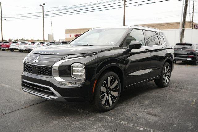 new 2025 Mitsubishi Outlander car, priced at $47,035