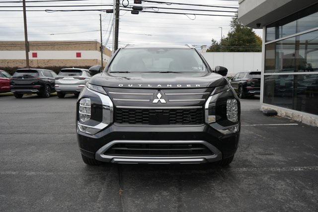 new 2025 Mitsubishi Outlander car, priced at $47,035