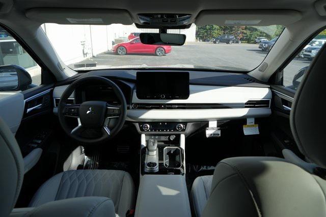 new 2025 Mitsubishi Outlander car, priced at $43,545