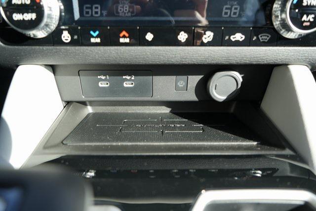 new 2025 Mitsubishi Outlander car, priced at $43,545