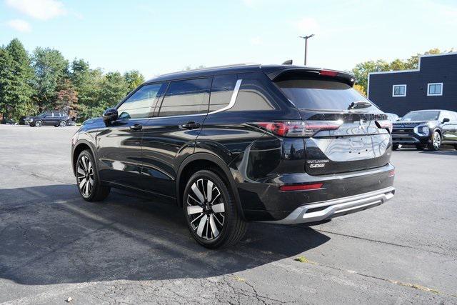 new 2025 Mitsubishi Outlander car, priced at $43,545
