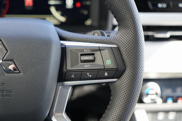 new 2025 Mitsubishi Outlander car, priced at $43,545