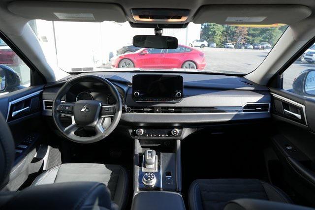 used 2024 Mitsubishi Outlander car, priced at $27,990