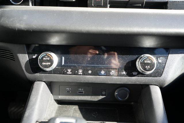 used 2024 Mitsubishi Outlander car, priced at $27,990