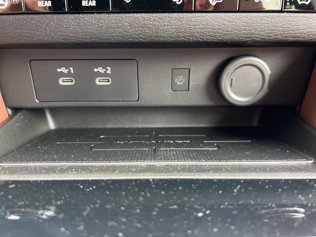 new 2025 Mitsubishi Outlander car, priced at $47,050