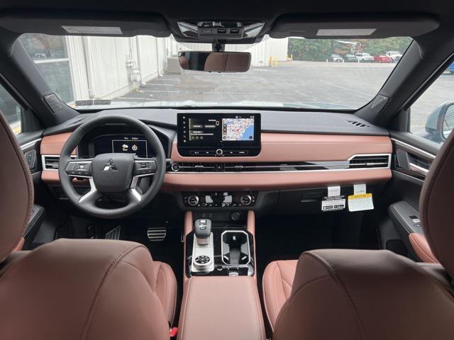 new 2025 Mitsubishi Outlander car, priced at $47,050