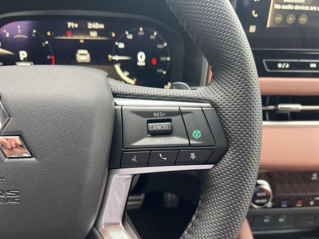 new 2025 Mitsubishi Outlander car, priced at $47,050