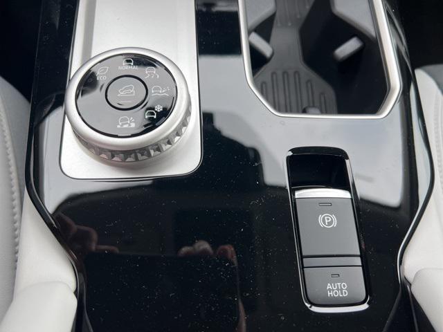 new 2025 Mitsubishi Outlander car, priced at $41,585