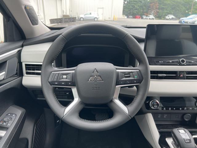 new 2025 Mitsubishi Outlander car, priced at $41,585