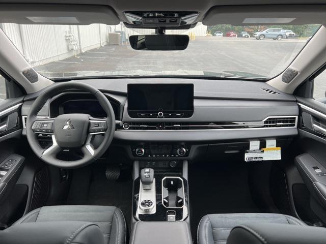 new 2025 Mitsubishi Outlander car, priced at $40,215