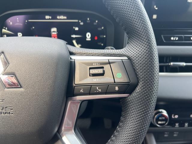 new 2025 Mitsubishi Outlander car, priced at $41,215