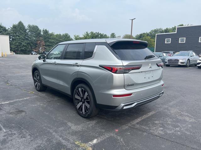 new 2025 Mitsubishi Outlander car, priced at $41,215