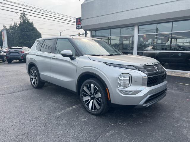 new 2025 Mitsubishi Outlander car, priced at $41,215