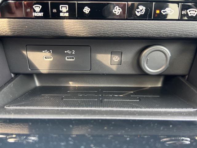 new 2025 Mitsubishi Outlander car, priced at $41,215