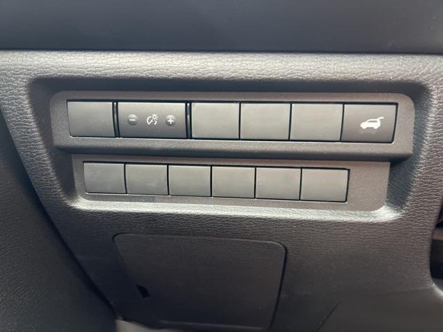 new 2025 Mitsubishi Outlander car, priced at $39,990