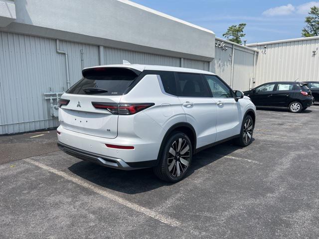 new 2025 Mitsubishi Outlander car, priced at $38,625