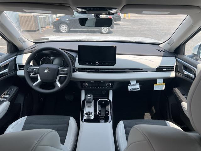 new 2025 Mitsubishi Outlander car, priced at $38,625