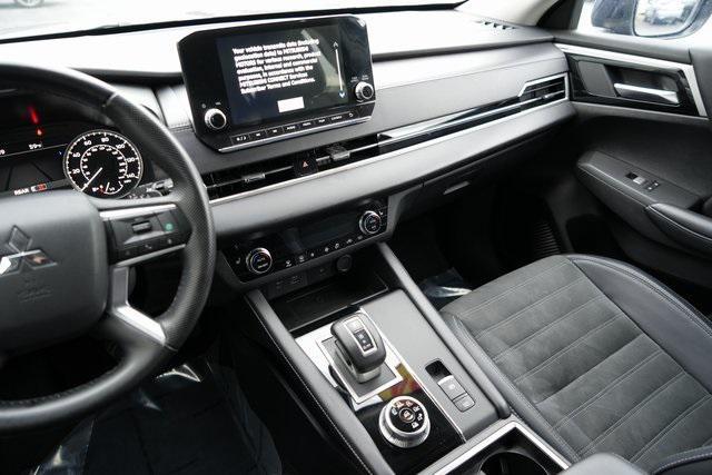 used 2024 Mitsubishi Outlander car, priced at $27,990
