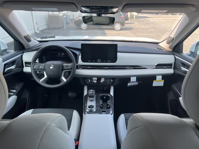 new 2025 Mitsubishi Outlander car, priced at $41,810