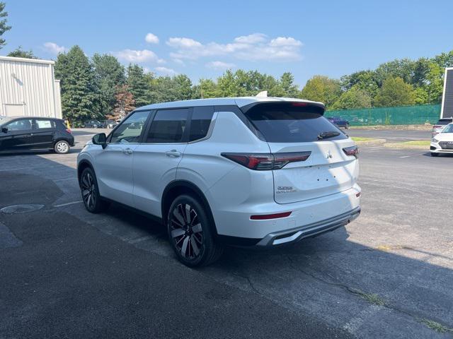 new 2025 Mitsubishi Outlander car, priced at $41,810