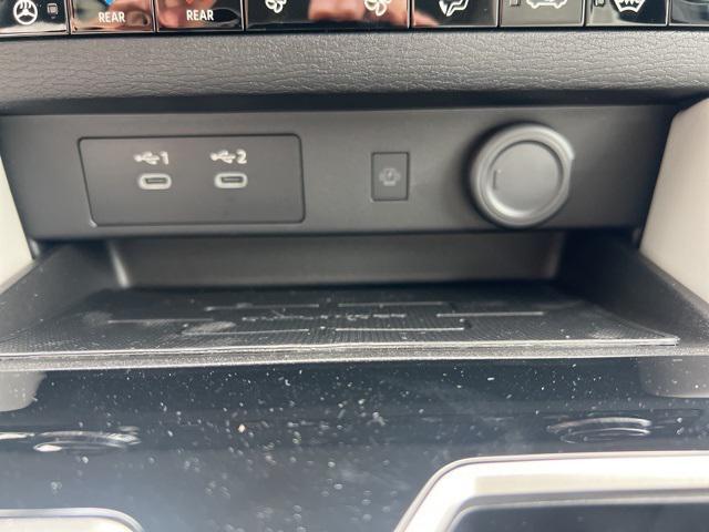 new 2025 Mitsubishi Outlander car, priced at $43,155