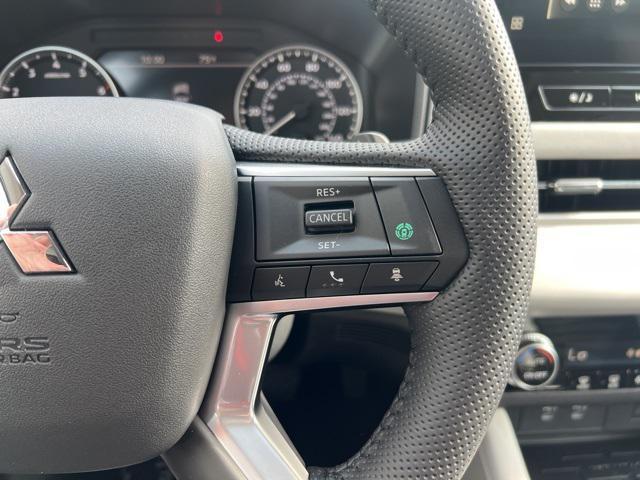 new 2025 Mitsubishi Outlander car, priced at $38,030