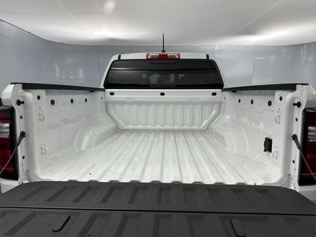 new 2025 GMC Canyon car, priced at $44,005