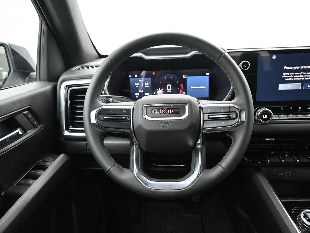 new 2025 GMC Canyon car, priced at $42,985
