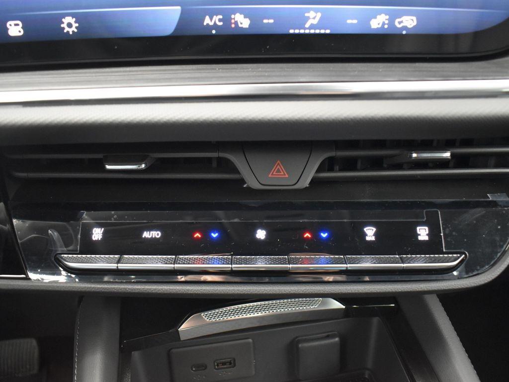 new 2025 Buick Envision car, priced at $37,485