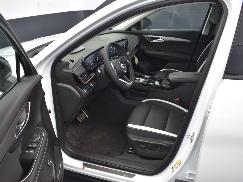 new 2025 Buick Envision car, priced at $40,985