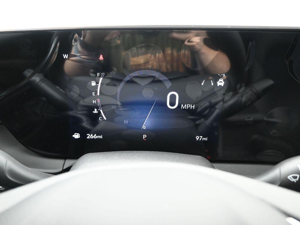new 2025 Buick Envista car, priced at $25,985