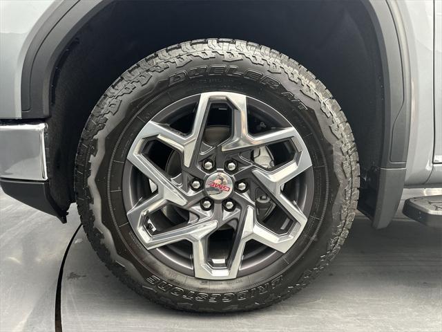 new 2025 GMC Sierra 1500 car, priced at $59,670
