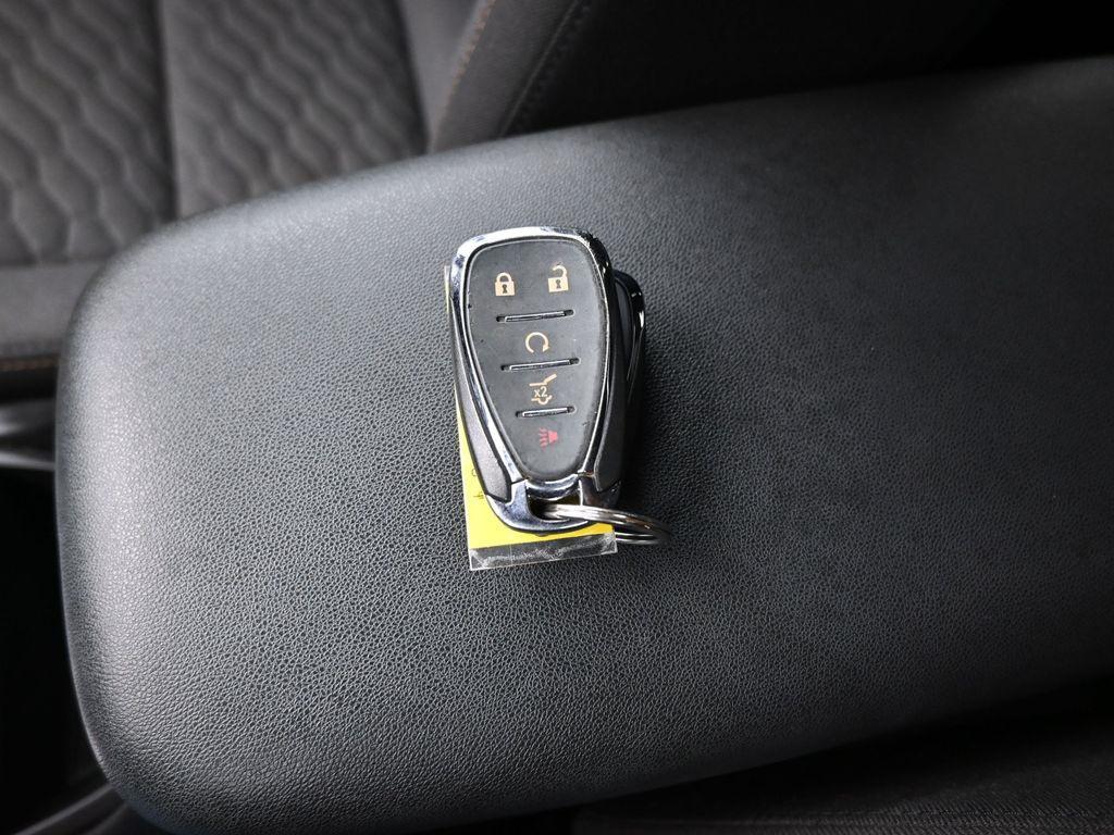 used 2021 Chevrolet Equinox car, priced at $18,490