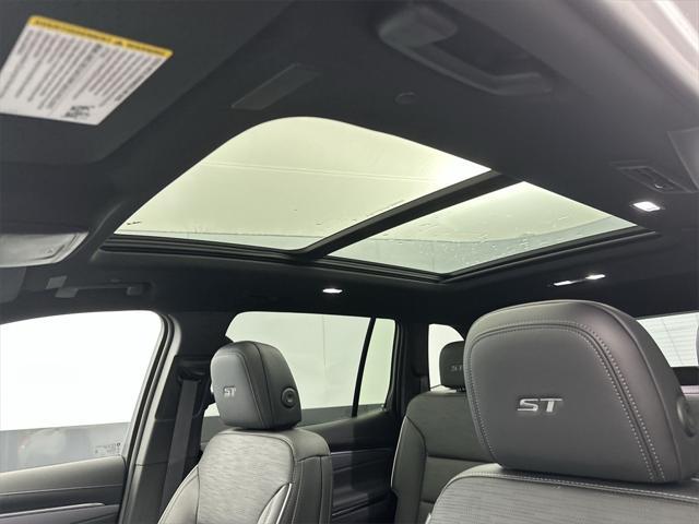 new 2025 Buick Enclave car, priced at $51,835