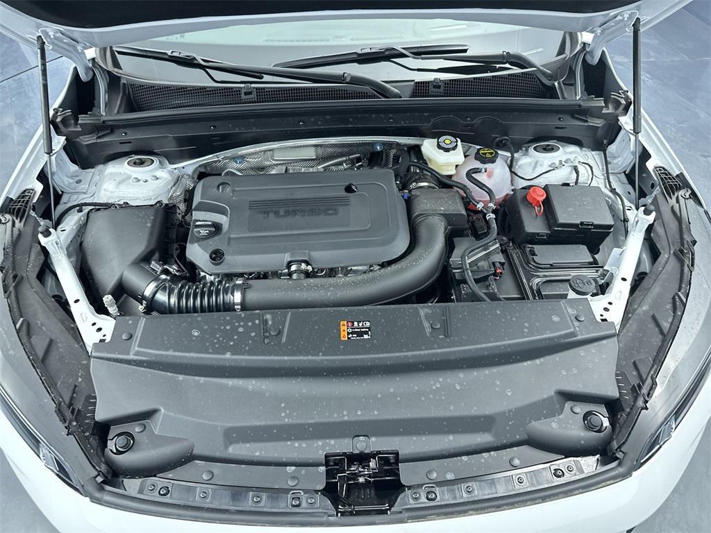 new 2025 Buick Envision car, priced at $40,985