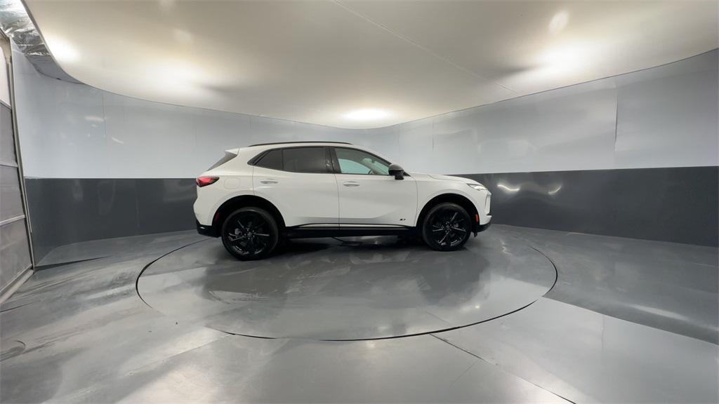 new 2025 Buick Envision car, priced at $40,985
