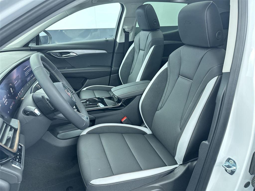 new 2025 Buick Envision car, priced at $40,985