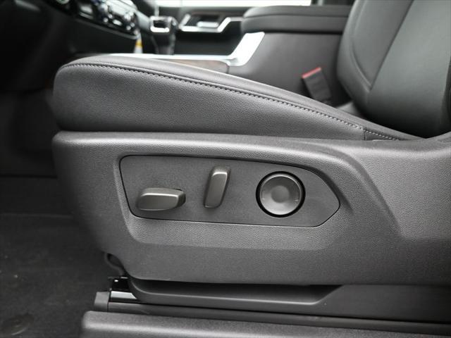 new 2025 GMC Sierra 1500 car, priced at $59,670