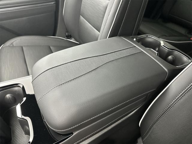 new 2025 Buick Enclave car, priced at $50,980