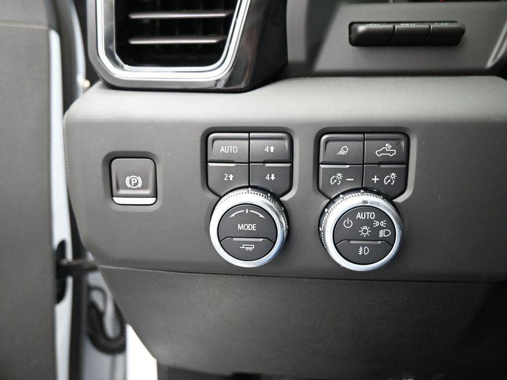 new 2025 GMC Sierra 3500 car, priced at $84,318