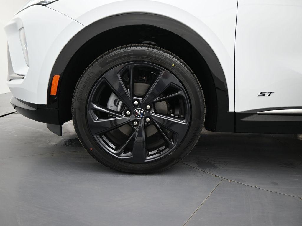 new 2025 Buick Envision car, priced at $44,585