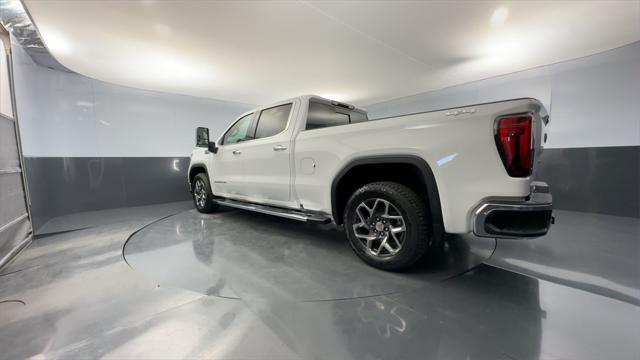 new 2025 GMC Sierra 1500 car, priced at $65,125