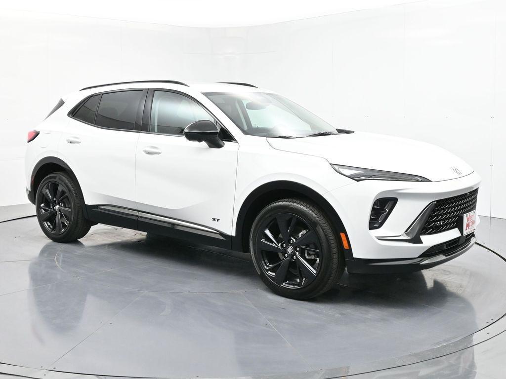 new 2025 Buick Envision car, priced at $36,985