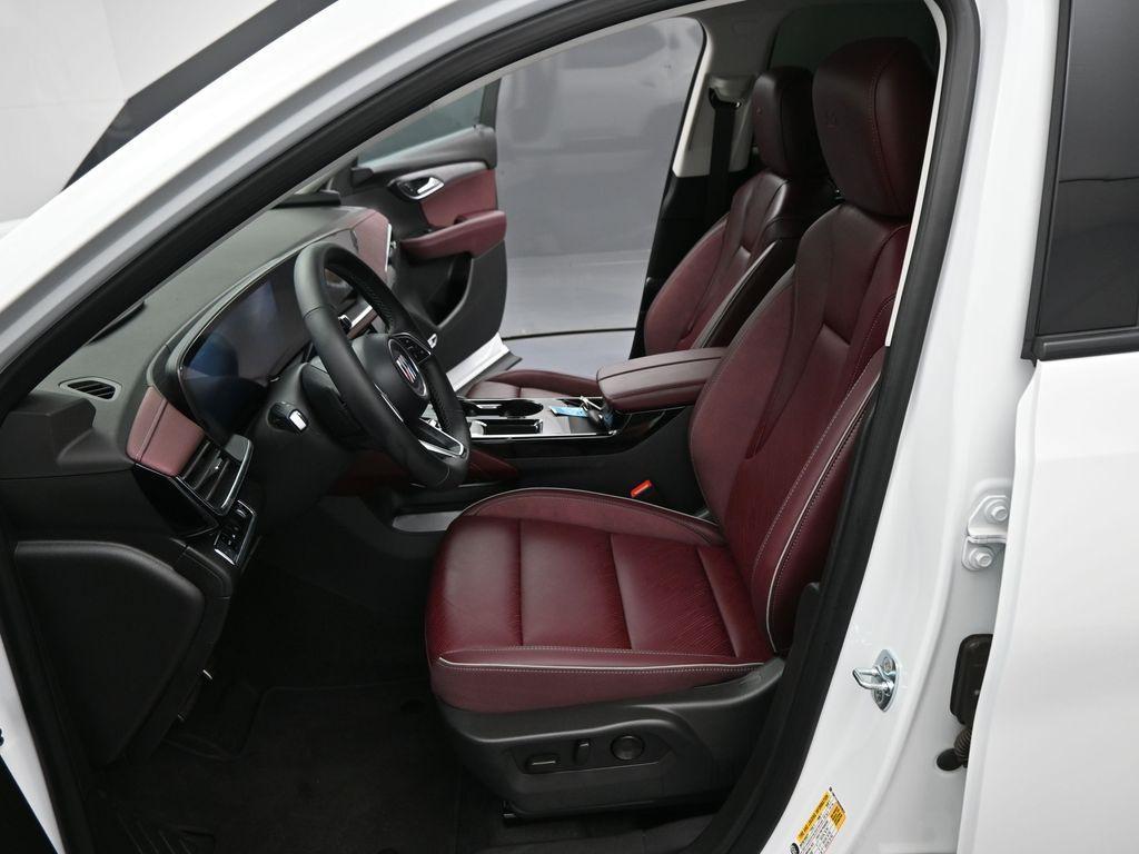 new 2025 Buick Envision car, priced at $36,985