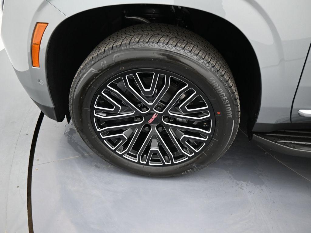 new 2025 GMC Yukon XL car, priced at $85,985