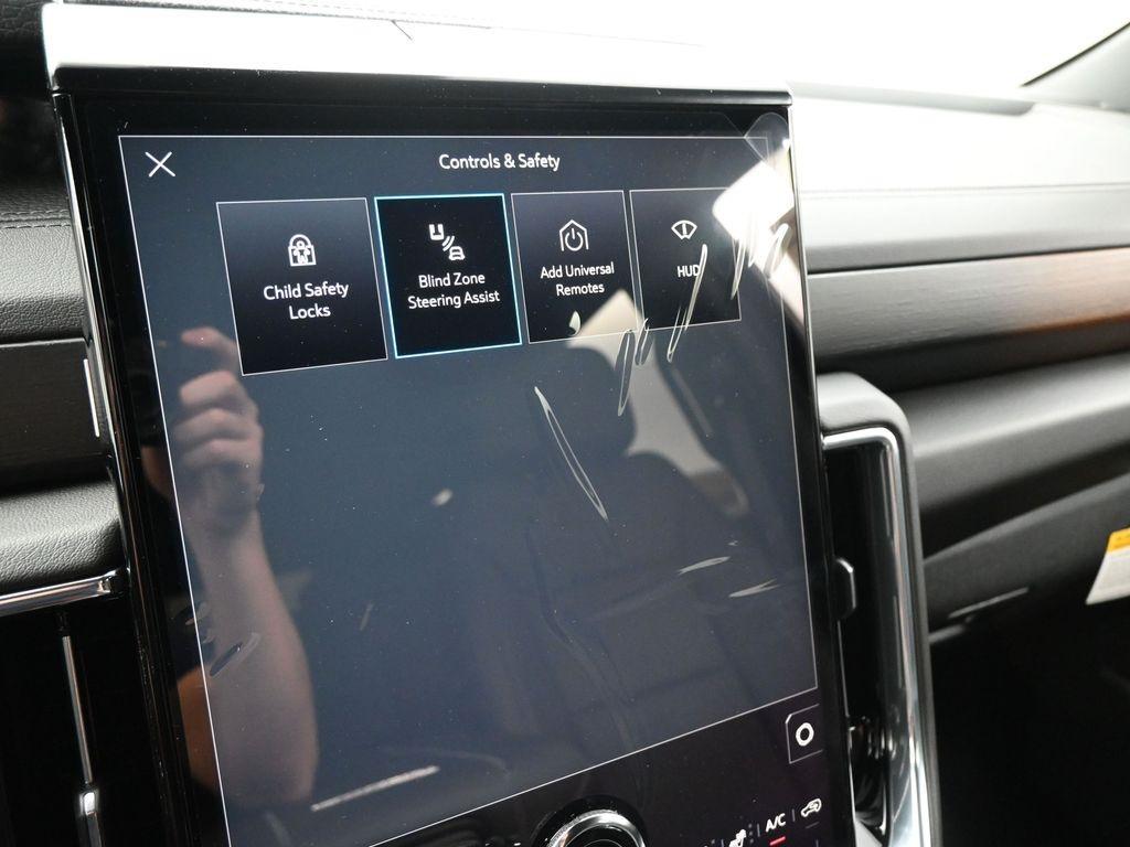 new 2025 GMC Yukon XL car, priced at $85,985