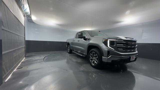 new 2025 GMC Sierra 1500 car, priced at $53,420