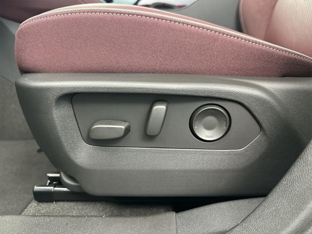 new 2025 Buick Envision car, priced at $43,735