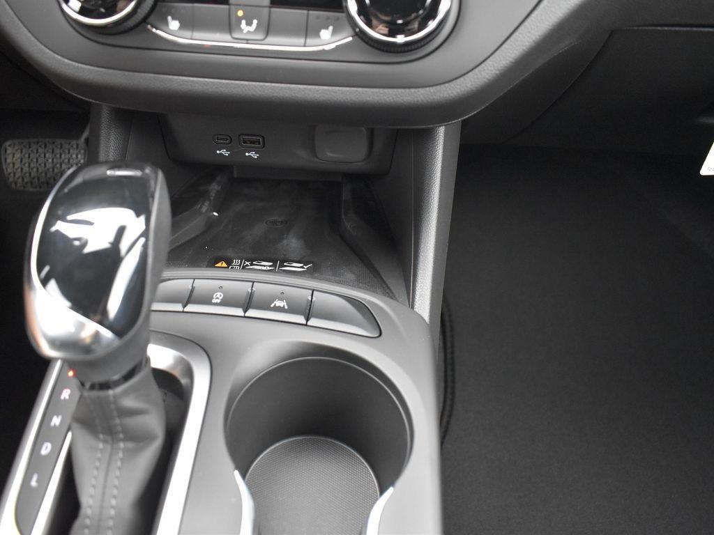 used 2024 Buick Envista car